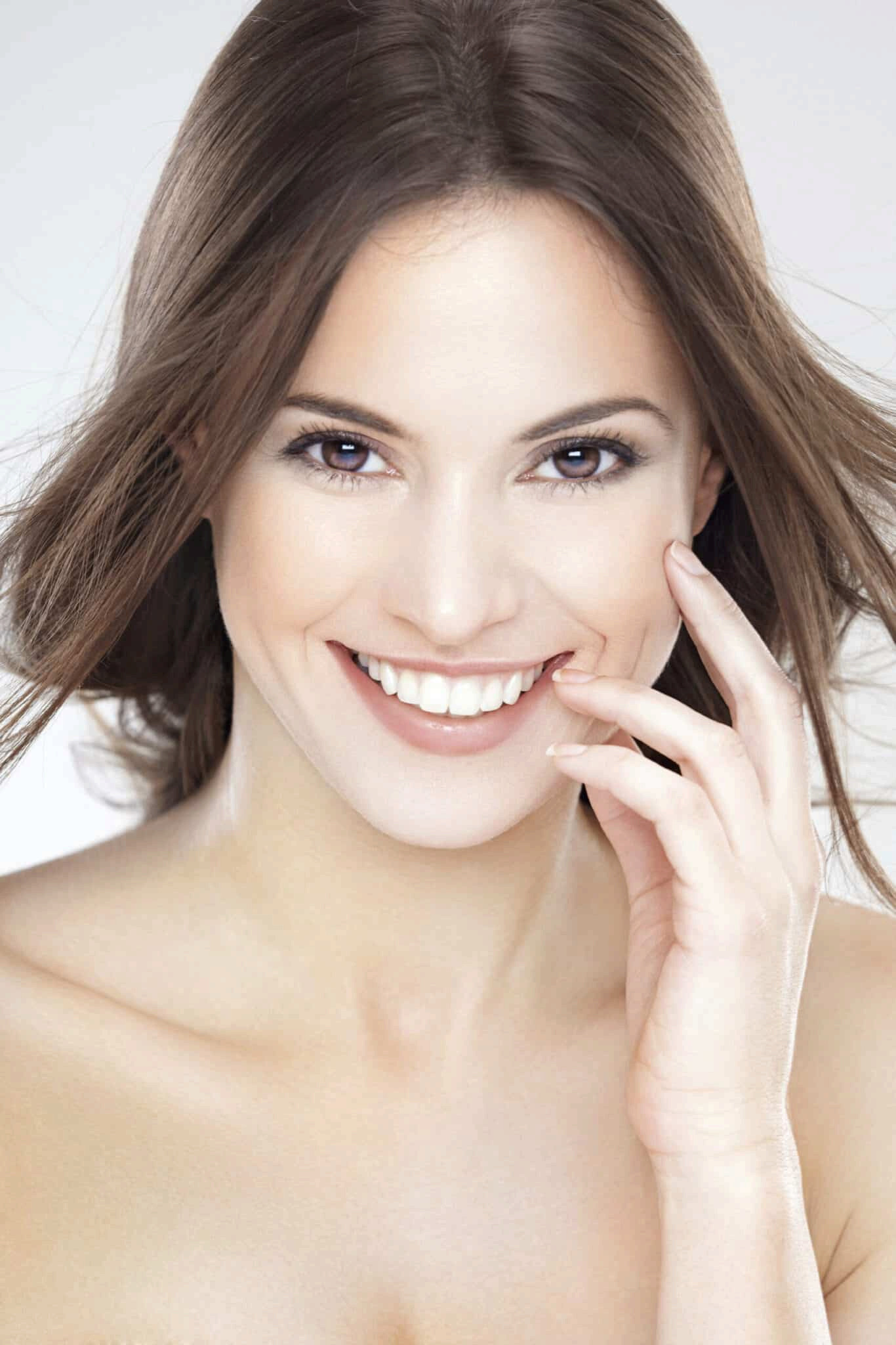 Улыбающаяся женщина